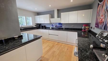 5 bedroom Detached house for sale in Grampian Close, Sleaford, NG34