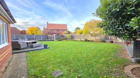 5 bedroom Detached house for sale in Grampian Close, Sleaford, NG34