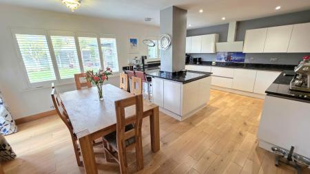 5 bedroom Detached house for sale in Grampian Close, Sleaford, NG34