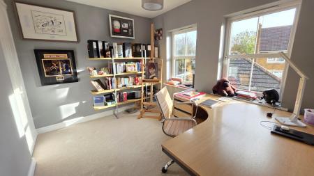 5 bedroom Detached house for sale in Grampian Close, Sleaford, NG34