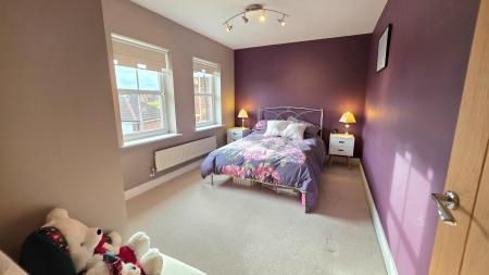 5 bedroom Detached house for sale in Grampian Close, Sleaford, NG34