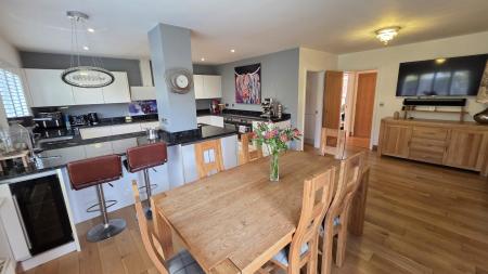 5 bedroom Detached house for sale in Grampian Close, Sleaford, NG34