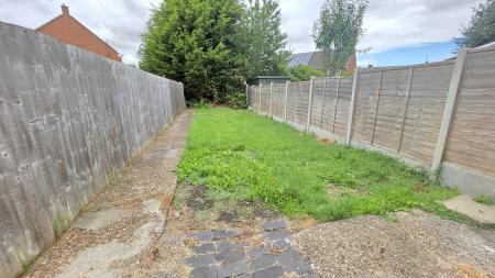 2 bedroom Terraced House for sale in Grantham Road, Sleaford, NG34