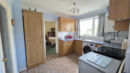 3 bedroom Link detached house for sale in Hale Road, Heckington, NG34