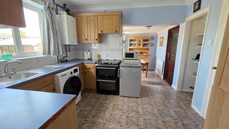 3 bedroom Link detached house for sale in Hale Road, Heckington, NG34