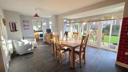 4 bedroom Detached house for sale in Hampden Way, Greylees, Sleaford, NG34