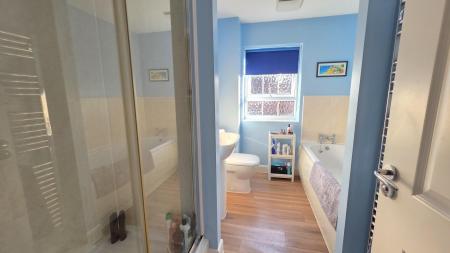 4 bedroom Detached house for sale in Hampden Way, Greylees, Sleaford, NG34