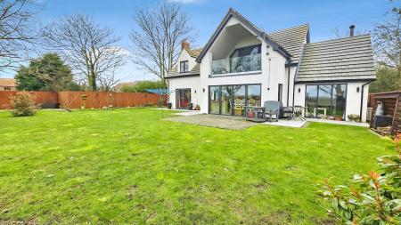 High Street, Walcott - Lincolnshire, LN4