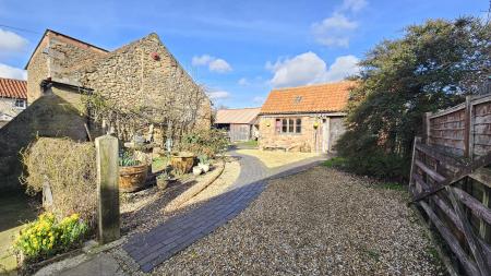 3 bedroom Detached bungalow for sale in High Street, Ruskington, NG34