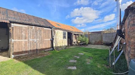 3 bedroom Detached bungalow for sale in High Street, Ruskington, NG34