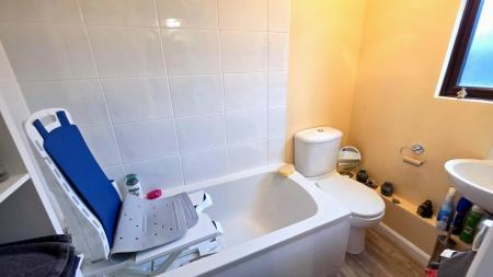 3 bedroom Detached bungalow for sale in Jessop Close, Leasingham, NG34