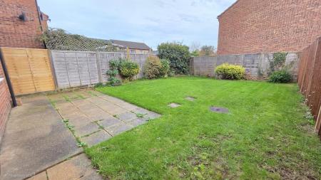 3 bedroom Semi-detached house for sale in Larch Way, Southfields, Sleaford, NG34