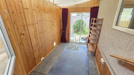 2 bedroom Park home for sale in Lindum Park, Ruskington, NG34