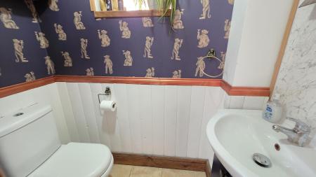 4 bedroom Detached house for sale in Lomax Drive, Sleaford, NG34