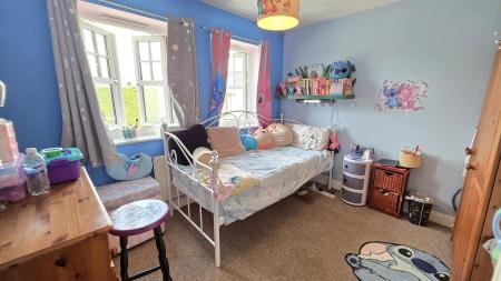 4 bedroom Detached house for sale in Lomax Drive, Sleaford, NG34