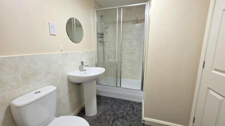 4 bedroom Semi-detached house for sale in Lothian Way, Greylees, NG34