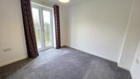 4 bedroom Semi-detached house for sale in Lothian Way, Greylees, NG34