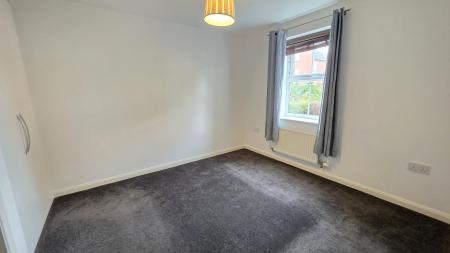 4 bedroom Semi-detached house for sale in Lothian Way, Greylees, NG34