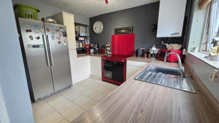 2 bedroom Semi-detached house for sale in Main Street, Rowston, LN4