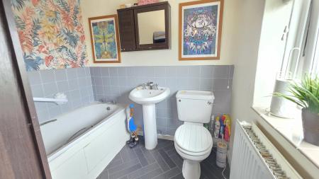 2 bedroom Semi-detached house for sale in Main Street, Rowston, LN4