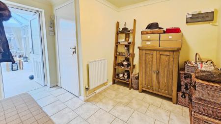 2 bedroom Detached bungalow for sale in Maple Grove, Heckington, NG34