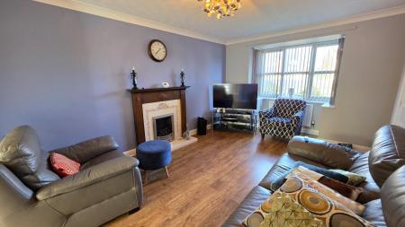 4 bedroom Detached house for sale in Mayflower Drive, Sleaford, NG34