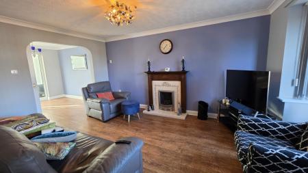 4 bedroom Detached house for sale in Mayflower Drive, Sleaford, NG34