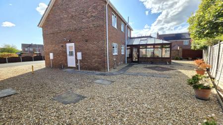 4 bedroom Detached house for sale in Mayflower Drive, Heckington, NG34