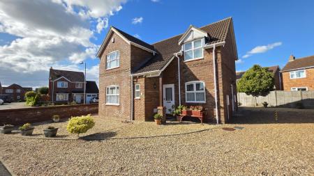4 bedroom Detached house for sale in Mayflower Drive, Heckington, NG34