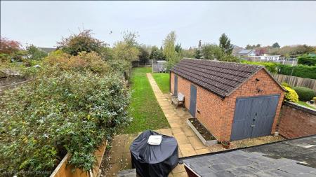 3 bedroom Semi-detached house for sale in North Parade, Sleaford, NG34