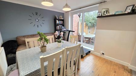 3 bedroom Semi-detached house for sale in North Parade, Sleaford, NG34