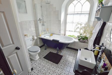 2 bedroom Terraced House for sale in Old Place, Sleaford, NG34