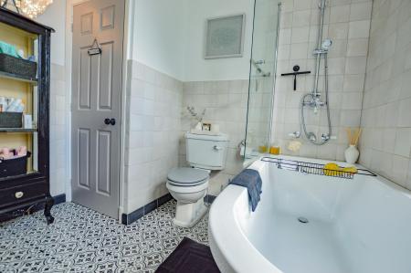 2 bedroom Terraced House for sale in Old Place, Sleaford, NG34