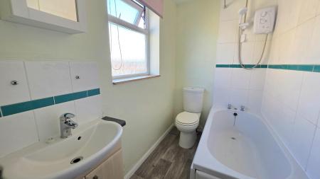 2 bedroom Semi-detached house for sale in Roxholm Close, Ruskington, NG34