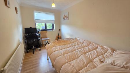 3 bedroom Semi-detached house for sale in Sandhurst Crescent, Sleaford, NG34