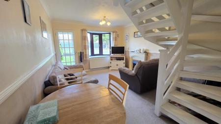 3 bedroom Semi-detached house for sale in Sandhurst Crescent, Sleaford, NG34