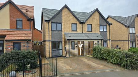 Sandringham Way, Sleaford, NG34