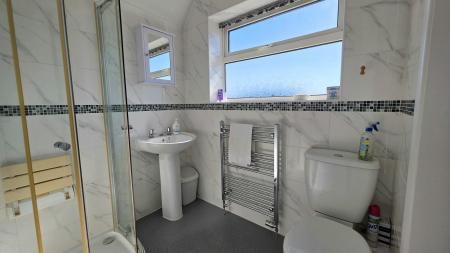 3 bedroom Semi-detached house for sale in St Denys Avenue, Sleaford, NG34