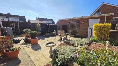 3 bedroom Semi-detached house for sale in St Denys Avenue, Sleaford, NG34