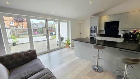 3 bedroom Semi-detached house for sale in St Giles Avenue, Sleaford, NG34