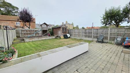 3 bedroom Semi-detached house for sale in St Giles Avenue, Sleaford, NG34