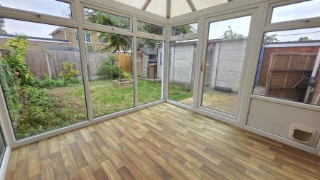 3 bedroom Semi-detached house for sale in St Michaels Walk, Sleaford, NG34