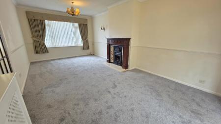 3 bedroom Semi-detached house for sale in St Michaels Walk, Sleaford, NG34