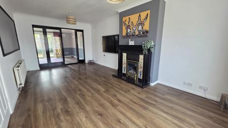 3 bedroom Semi-detached house for sale in St. Marys Drive, Sleaford, NG34