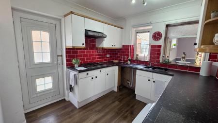 3 bedroom Semi-detached house for sale in St. Marys Drive, Sleaford, NG34