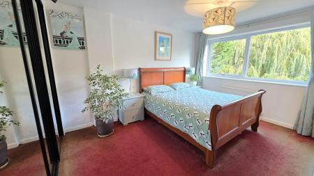 4 bedroom Detached house for sale in The Drove, Sleaford, NG34