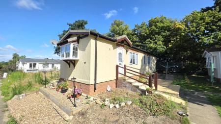 2 bedroom Park home for sale in Westgate Park, Sleaford, NG34