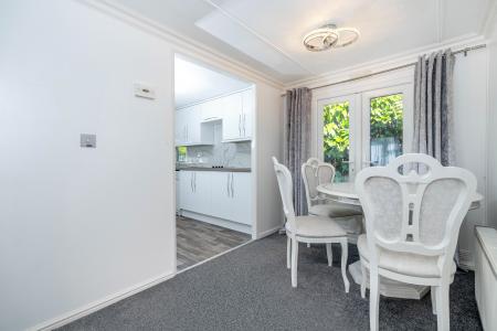 2 bedroom Park home for sale in Westgate Park, Sleaford, NG34