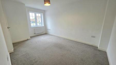 2 bedroom Terraced House for sale in Whittle Road, Sleaford, NG34