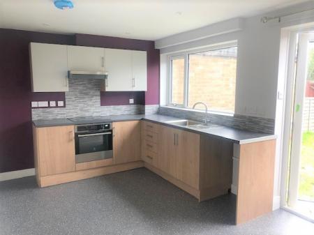 3 bedroom Terraced House to let in Browning Court, Tattershall, LN4